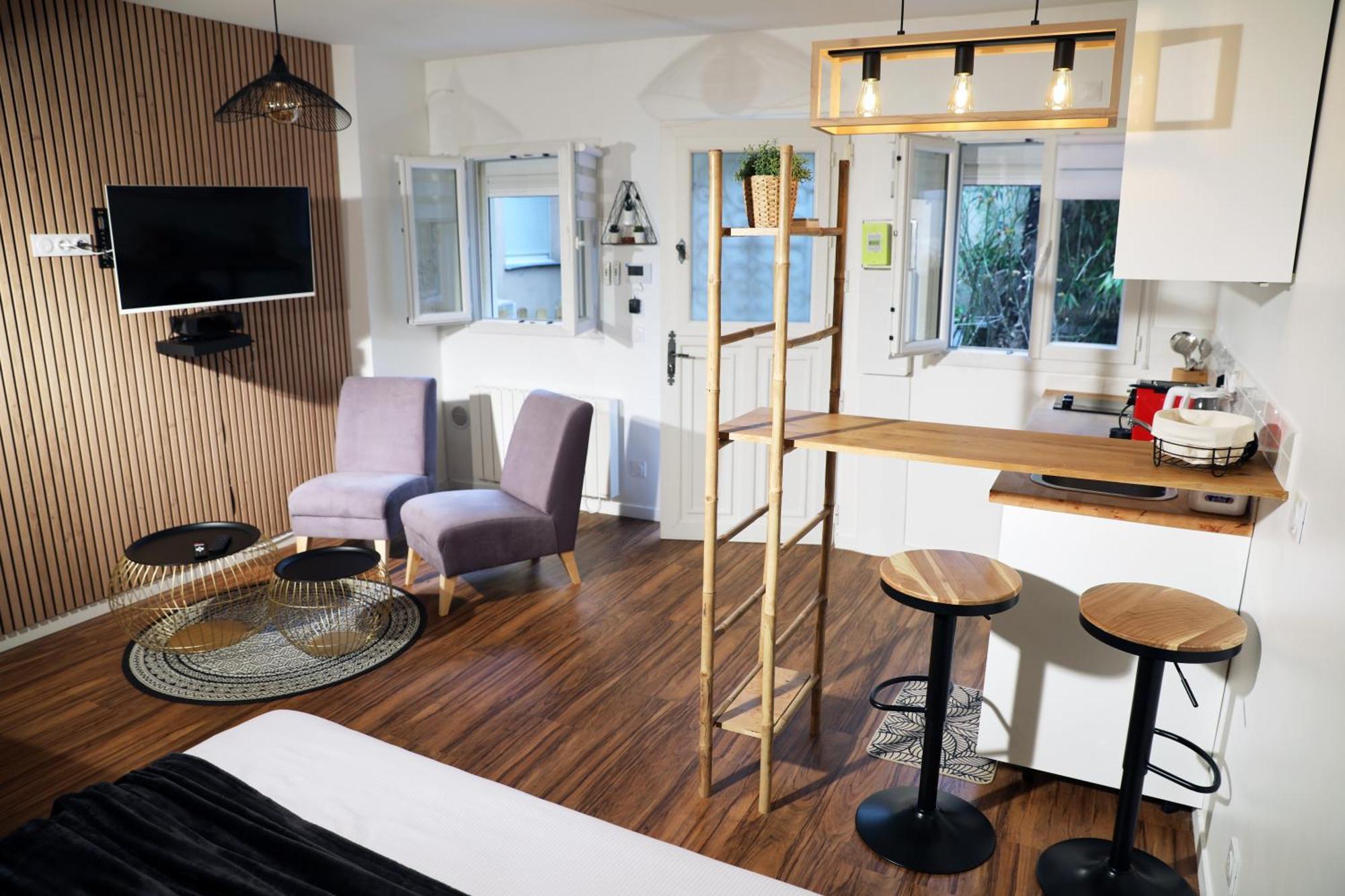 Appartement Eiffel Tour Cosy Chesterfield Parijs